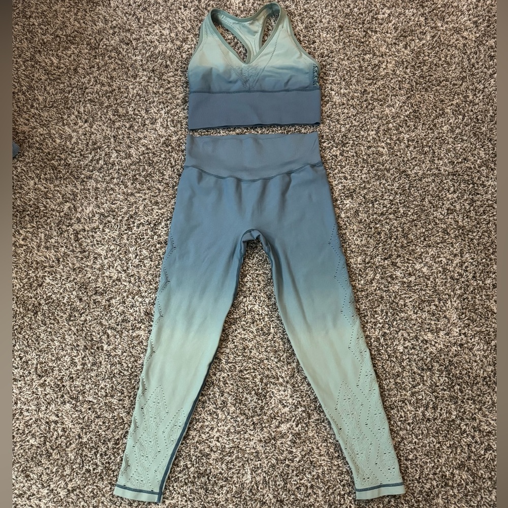VS Pink Sport Workout Set